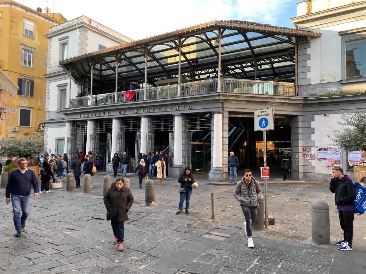 O Vic' Stritt' Hotel Napoli Eksteriør billede